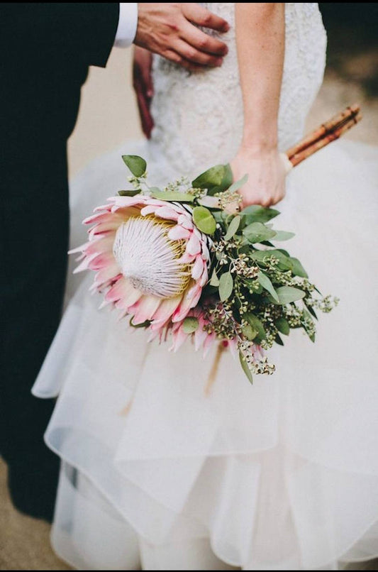 Protea wedding bouquet Diamond Dot